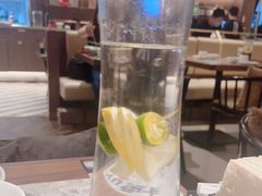 -渔语鱼新川菜Bistro(万象天地店)