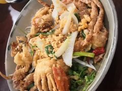 -Cuc Gach Quan Restaurant