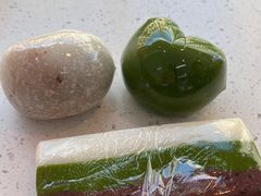 豆沙青团-许阿姨糕团店(南京总店)