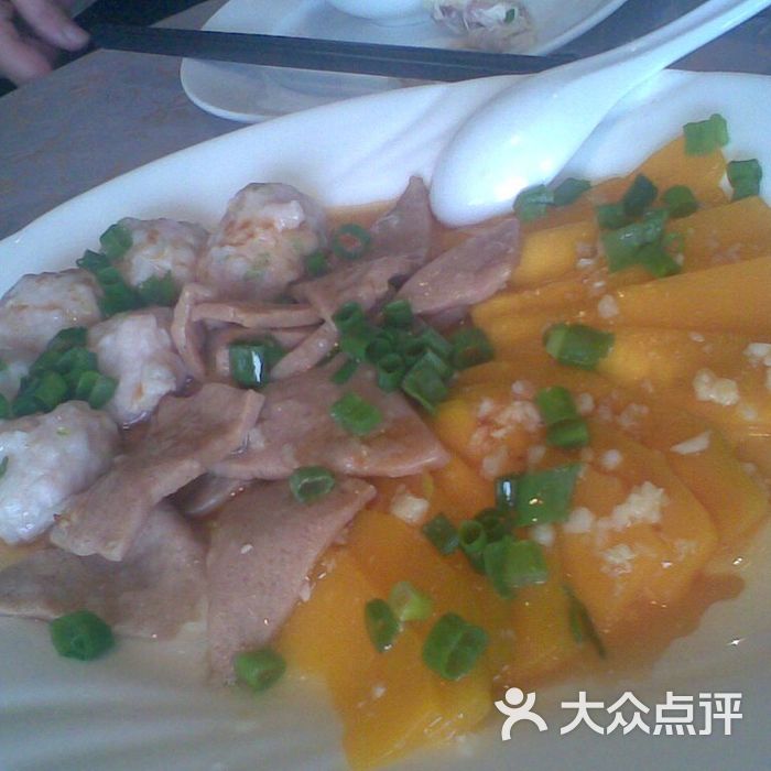 常来饭店南瓜蒸猪肉丸拼素猪肝图片-郑州粤菜