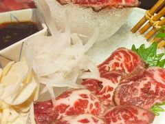 -山川小町·极番烧肉(新地假日广场店)