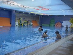 -戊辰亲子游泳俱乐部