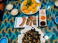 -三江源美食城