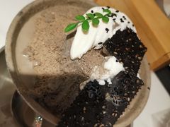 黑芝麻绵绵冰-江边城外烤全鱼(世茂广场店)