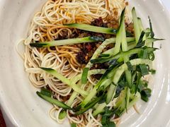 -肥肥虾庄·金牌油焖大虾(汉口城市广场店)