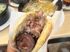 -闫家驴肉老店(华电一校店)
