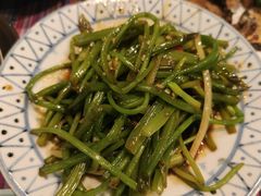 -香巴拉云南餐厅(华莱坞店)