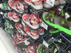 -迪卡侬(高新万达店)