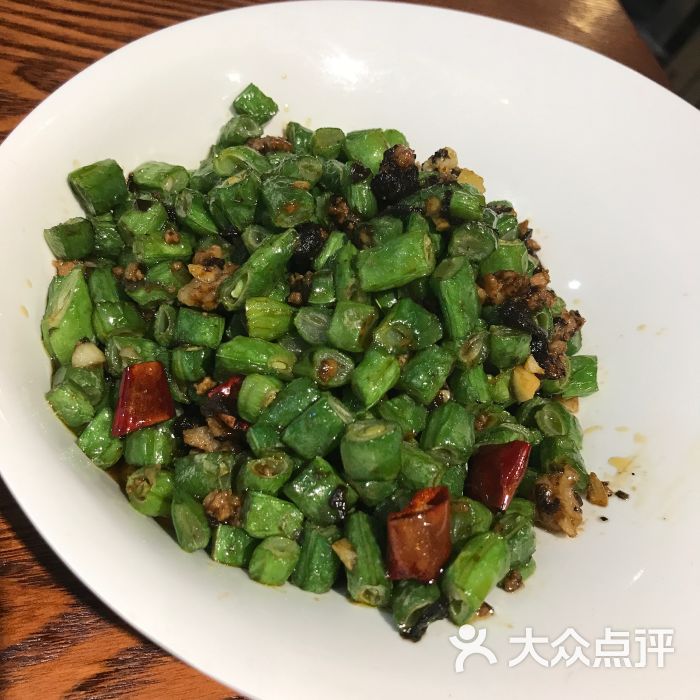 银泰创意城美食图片