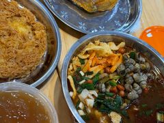 -柳州肥姨妈大骨螺蛳粉(东靖路店)