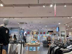 -三福时尚(三峡广场华夏银座店)