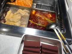 -海底捞火锅鲜切牛肉主题店(长寿路店)