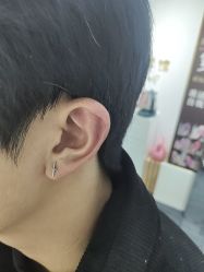 -AI艾耳·专业手工耳洞·穿孔美学馆