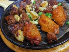 -老东镇啤酒屋海鲜加工·蒸汽海鲜·海鲜烧烤(台东店)
