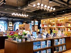 -光海书局(南京东路第一百货店)