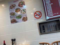-百味手拨龙虾馆(愚园路店)