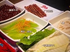 -井格重庆火锅(临平银泰城店)