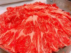 安格斯牛肉-鲜入围煮花胶鸡海鲜火锅