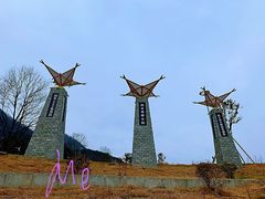 -燕子河大峡谷天坑仙境