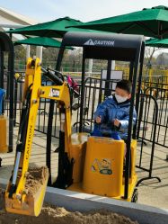 -季高兔窝窝亲子园(上海薰衣草公园店)