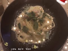 -Carbon莫卡哆·意大利复古集市餐厅(杭州大厦店)