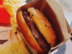 -麦当劳(哈西万达店)