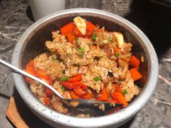 当红小炒肉石锅饭-新白鹿餐厅(金鹰新街口店)
