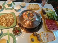 -润园四季椰子鸡火锅(卓越INTOWN店)