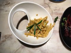 黄金蛋黄土豆丝-桂满陇·蟹黄小笼汤包(中山公园店)