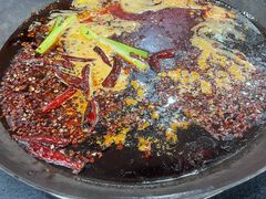 红油锅底-星鸿社重庆老火锅(燃灯寺分店)
