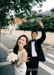 -雪中彩影婚纱摄影·微光艺术中心