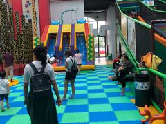 -蒙特利亲子乐园