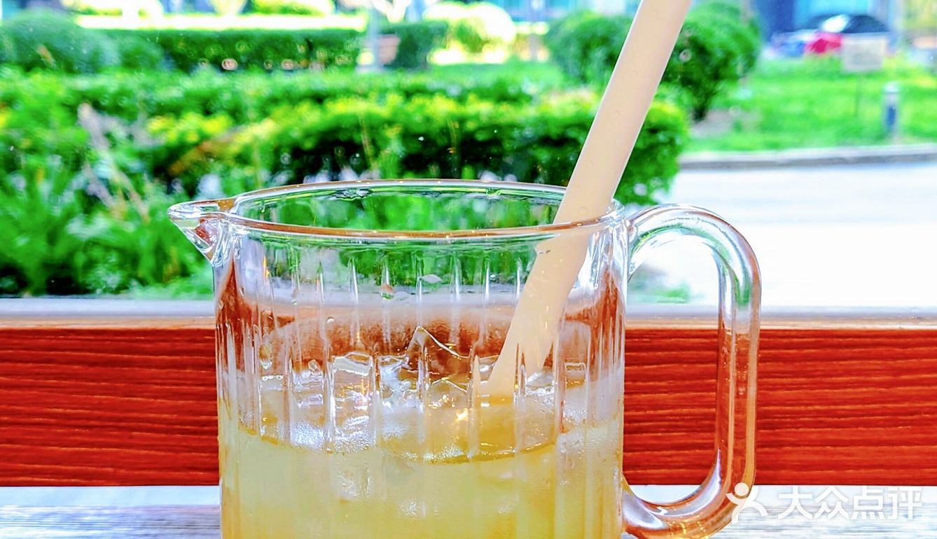 🍃夏日不散场——窗边一杯清风拂过的🍈蜜瓜苏打