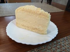 -Chom Cafe and Restaurant