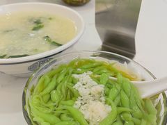 -李与白包子铺(桐梓林店)