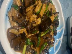 -乔家小院•非遗驴肉•青岛菜(滨河路店)