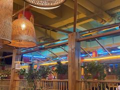 -六福酒馆(秦隆步行街店)