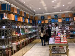 -VENCHI 闻绮(北京国贸商城店)