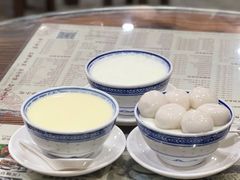 -周大娘牛乳(旧寨古村总店)