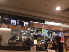 -麦当劳(轻轨曹杨路店)