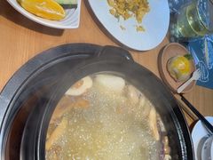 -一朵菌·野生菌探索家火锅(南亚店)