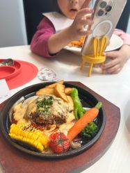 -奈尔宝·儿童乐园·亲子餐厅(前滩店)