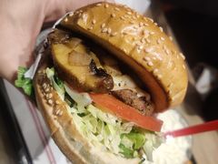 -The Habit Burger Grill 哈比特汉堡(爱琴海店)