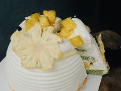 斑斓凤梨香椰-卷心卷意·轻甜蛋糕(新光天地店)