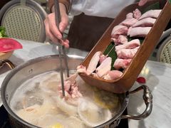 -椰子不语 椰子鸡火锅(淮海店)