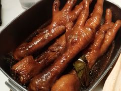 弄堂里的卤鸡爪-弄堂里(西溪龙湖天街店)