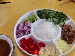 -官塘陈记鱼生·潮汕砂锅粥·牛肉火锅(潮枫路总店)