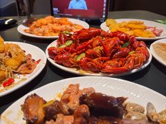 -涨巢·潮玩水疗局