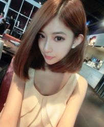 -时尚殿堂明星门店
