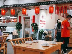 大堂-憨伢子·家常菜小食堂·有锅气の炒菜(江汉路店)